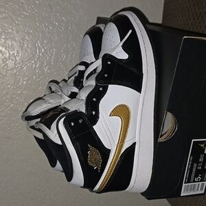 Air Jordan 1 High Top Sneakers